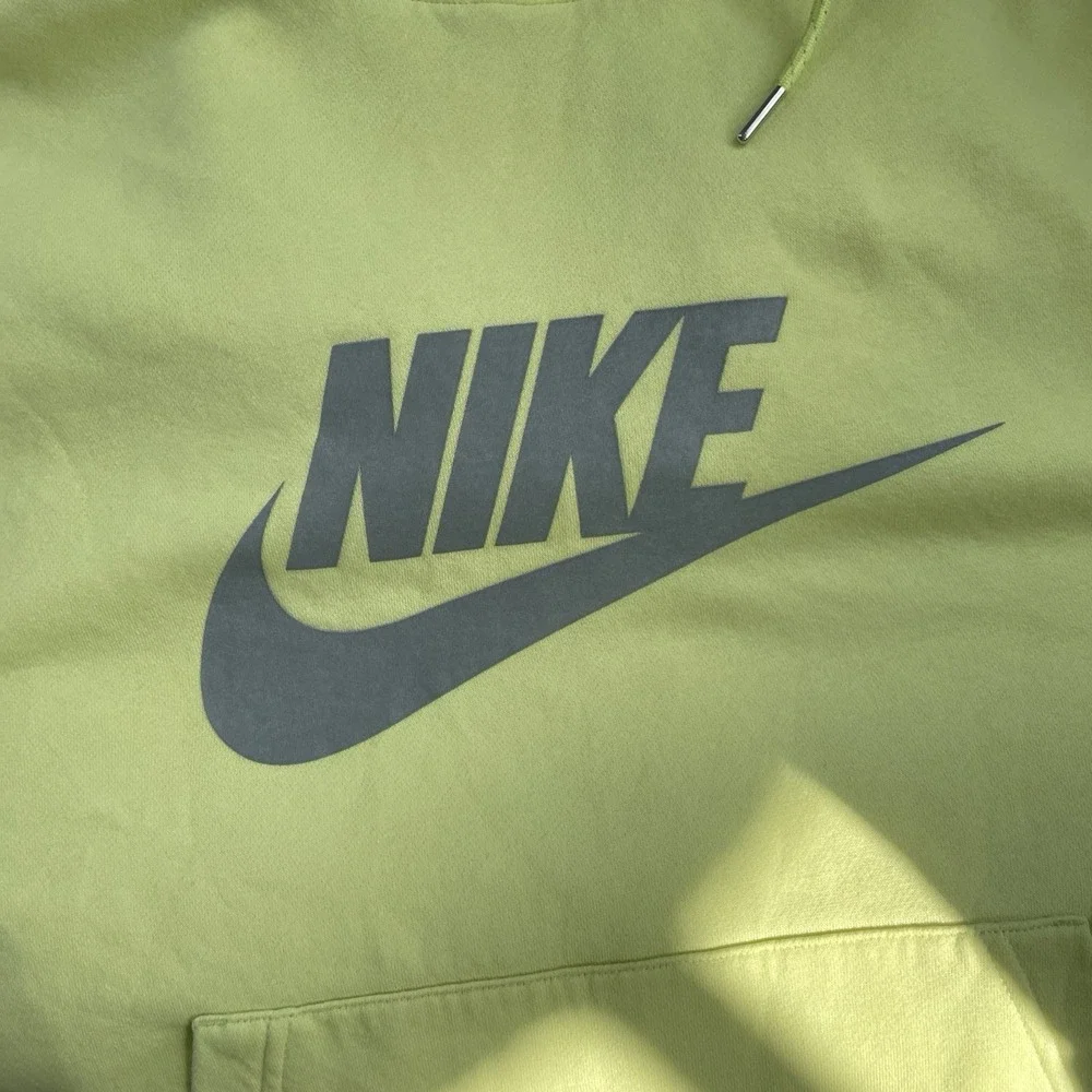Nike Sportswear Reflective Logo Pullover Hoodie Limelight Men's Medium